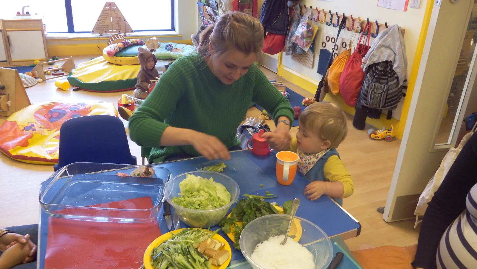 Borrow toys and Stay & Play! Toy Libraries